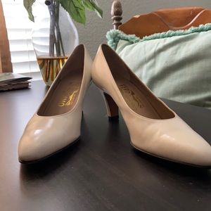 Creme Ferragamo Heels
